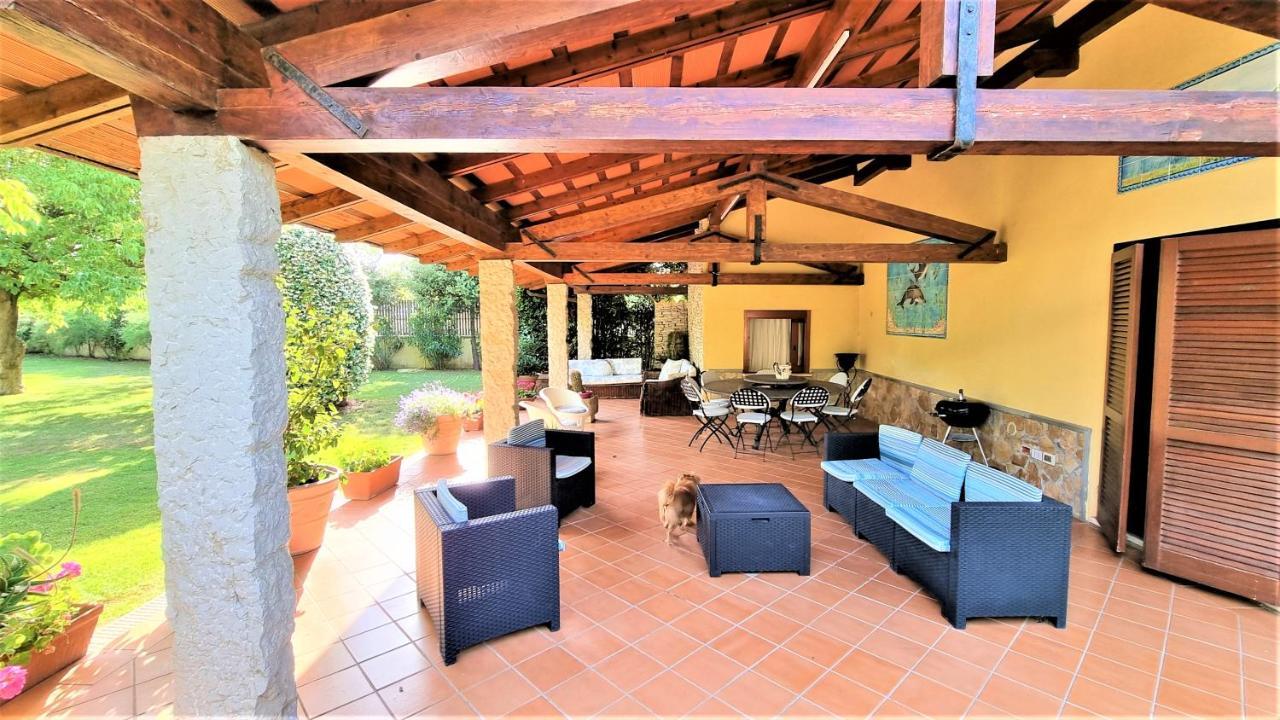 Villa Cecilia Sul Lago Fronte Mare สแปร์ลองกา ภายนอก รูปภาพ